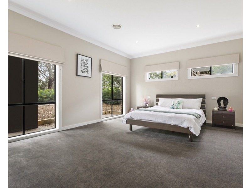 2 The Parkway, Mernda VIC 3754