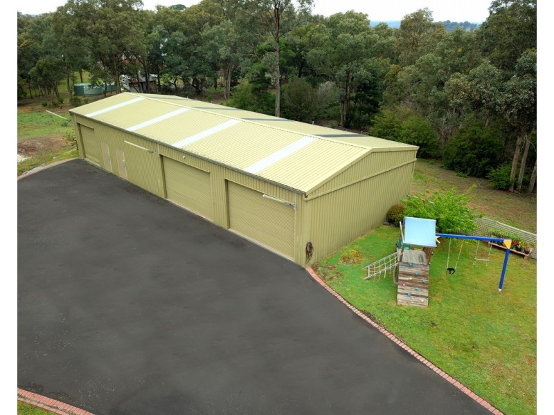 17 Robbies Road, Yarrambat VIC 3091