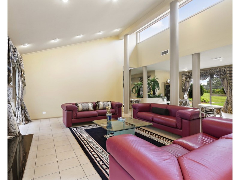 17 Robbies Road, Yarrambat VIC 3091