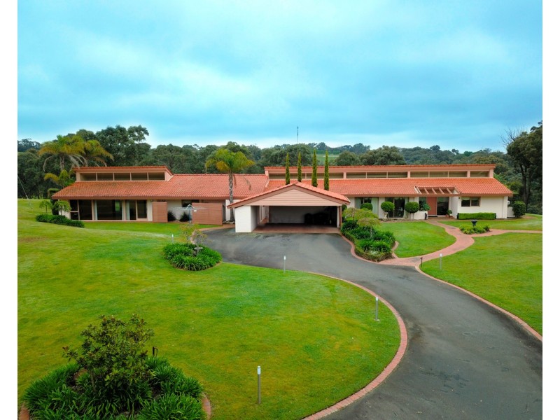 17 Robbies Road, Yarrambat VIC 3091