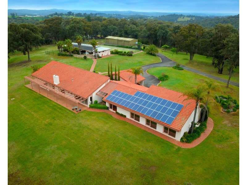 17 Robbies Road, Yarrambat VIC 3091