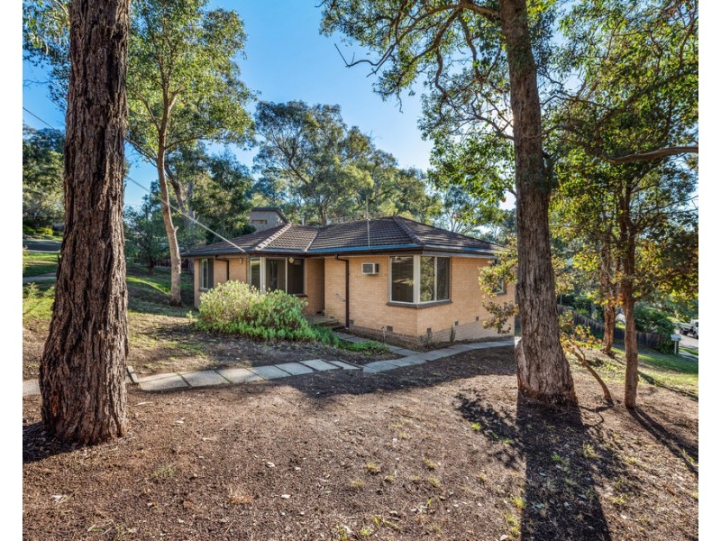 29 Woodland Grove, Briar Hill VIC 3088