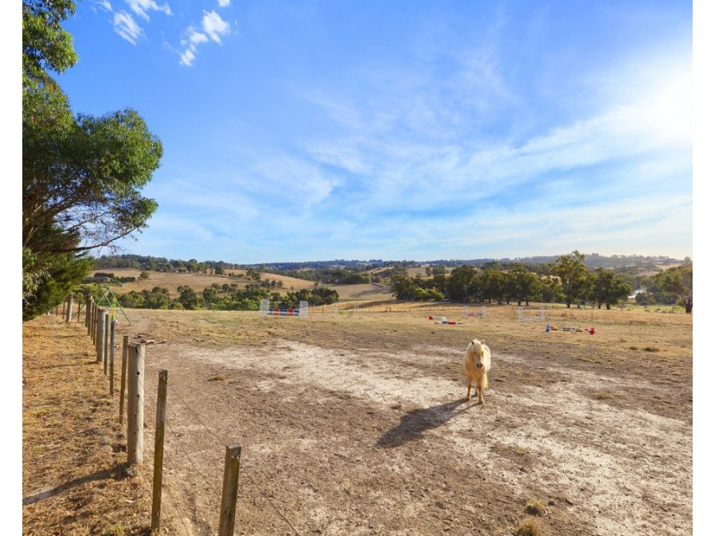 70 Brocks Road, Doreen VIC 3754