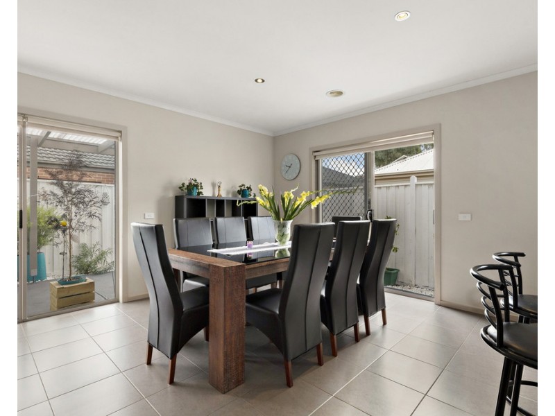 4 Gunghalin Drive, Doreen VIC 3754