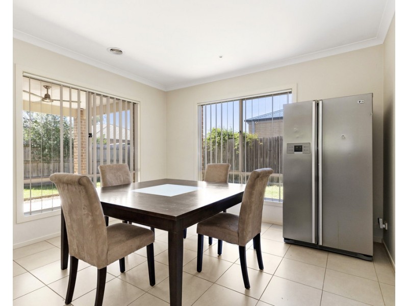 19 Embankment Road, Doreen VIC 3754