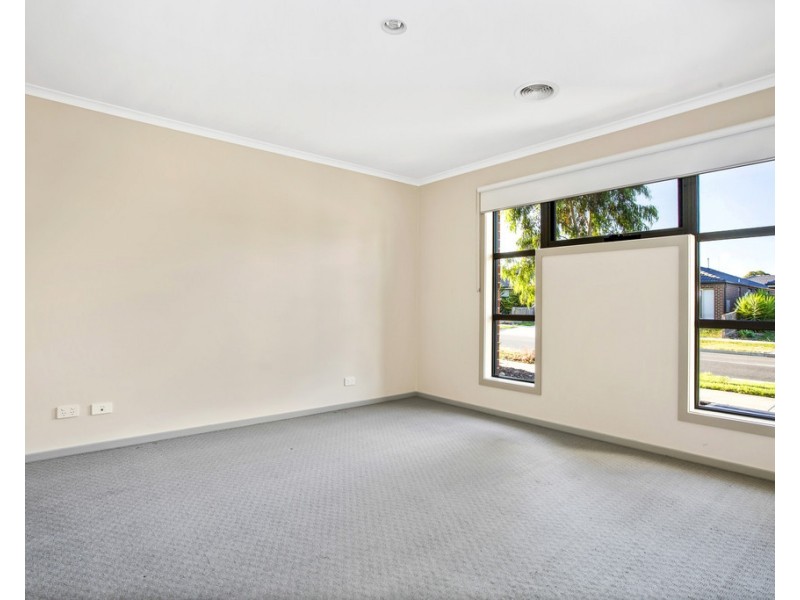 5 Altitude Drive, Doreen VIC 3754