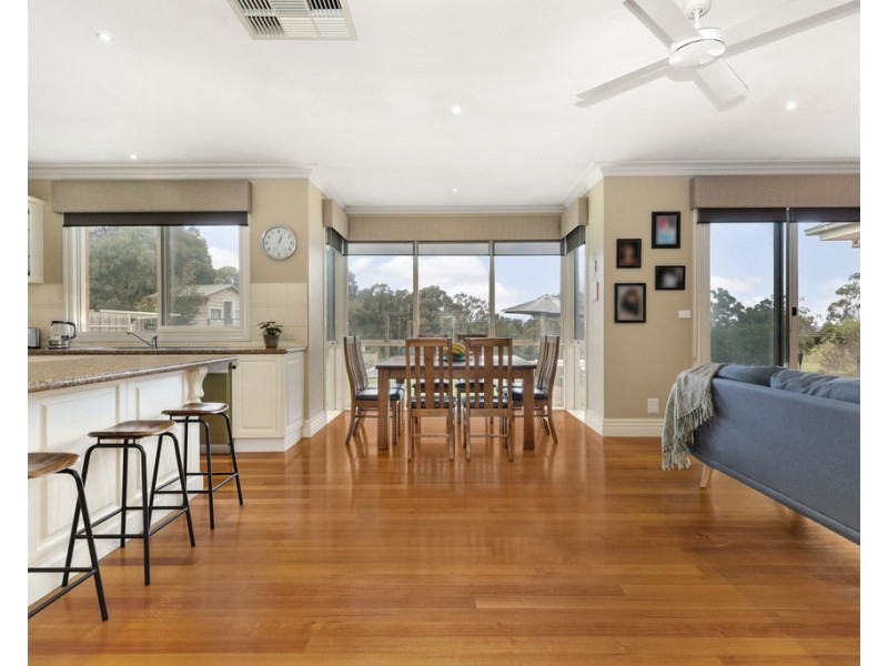 24-26 Laurimar Hill Drive, Doreen VIC 3754