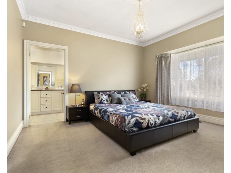 24-26 Laurimar Hill Drive, Doreen VIC 3754