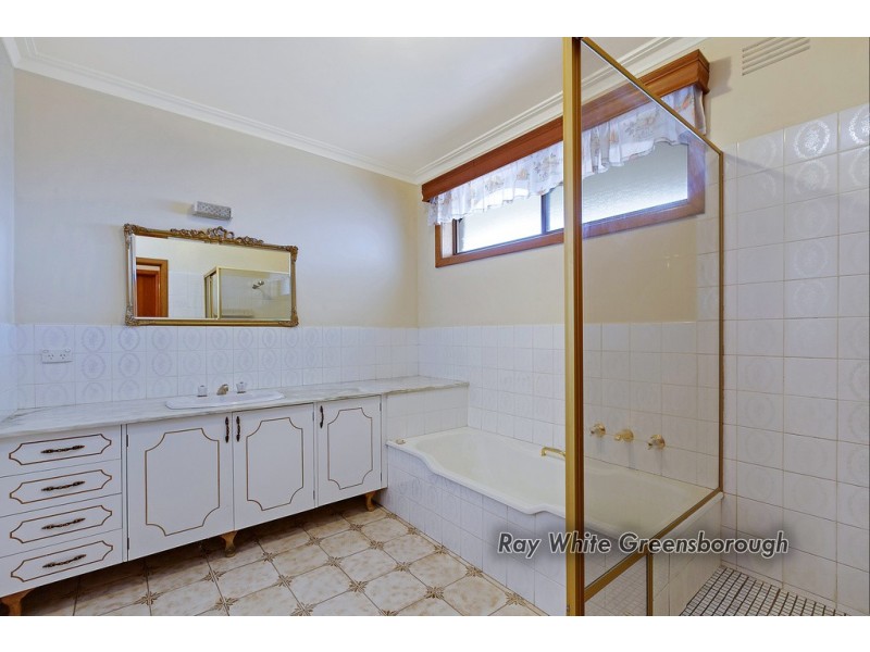 36 Wahroonga Crescent, Greensborough VIC 3088