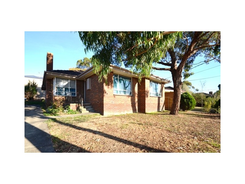 57 Pinehills Drive, Greensborough VIC 3088