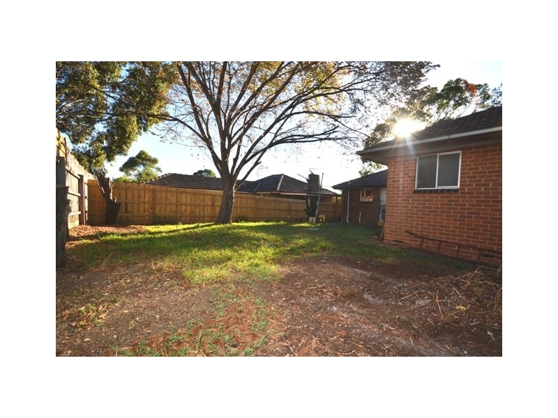 57 Pinehills Drive, Greensborough VIC 3088