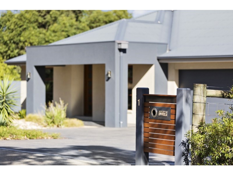 1-3 Flaxen Hills Road, Doreen VIC 3754