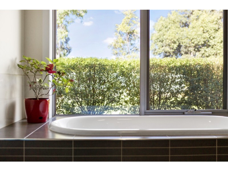 1-3 Flaxen Hills Road, Doreen VIC 3754