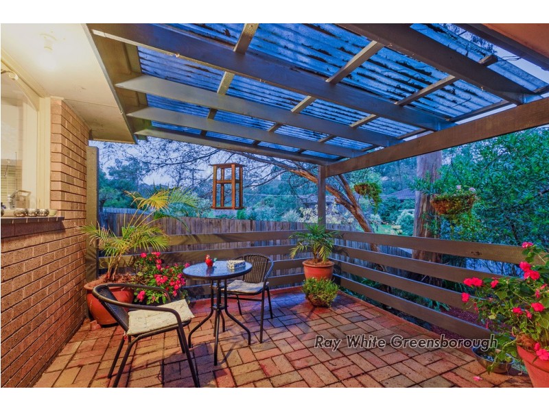 8 Robert Street, Montmorency VIC 3094