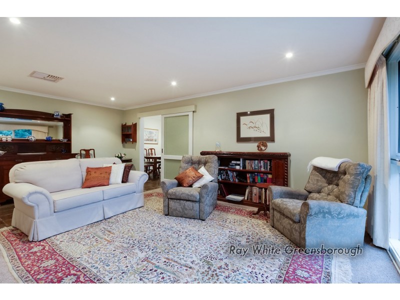 8 Robert Street, Montmorency VIC 3094