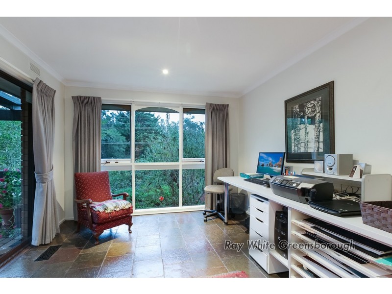 8 Robert Street, Montmorency VIC 3094