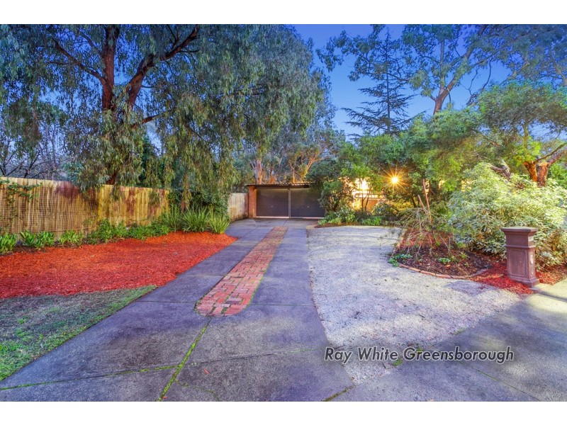 8 Robert Street, Montmorency VIC 3094