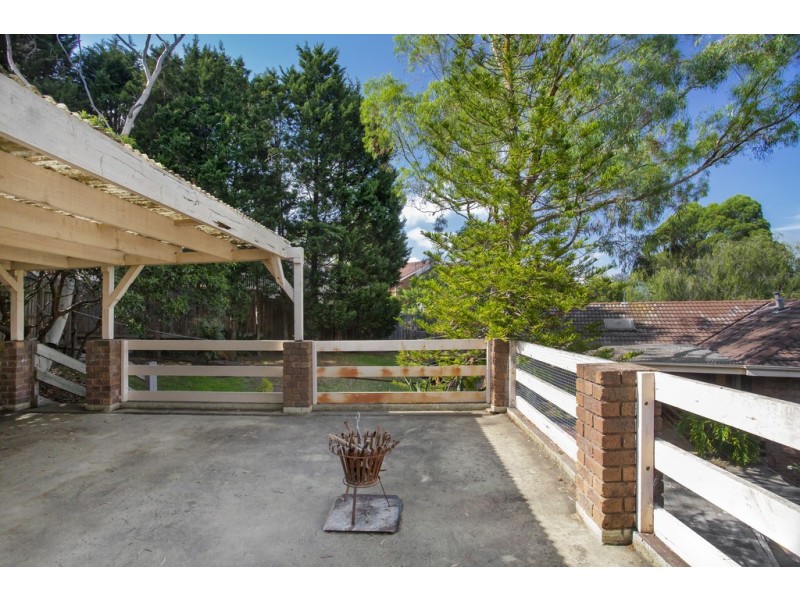 2 Beryl Close, Greensborough VIC 3088