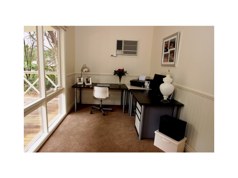 1/5 Sylvan Street, Montmorency VIC 3094