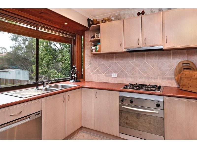 2/44 Sackville Street, Montmorency VIC 3094