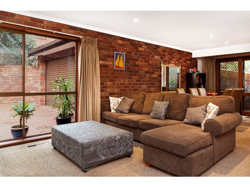 2/44 Sackville Street, Montmorency VIC 3094