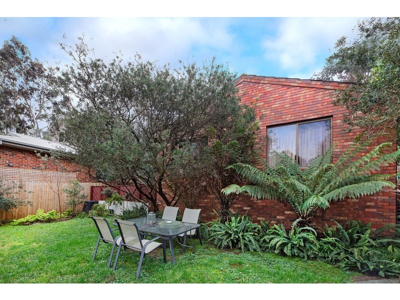 2/44 Sackville Street, Montmorency VIC 3094