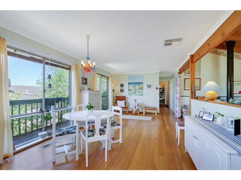 23 Halsbury Court, St Helena VIC 3088