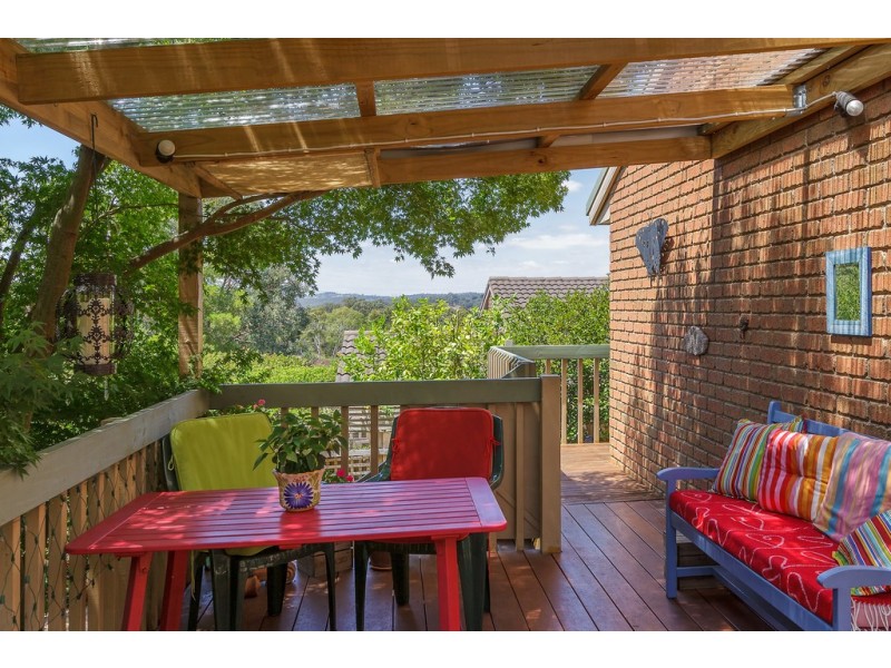 23 Halsbury Court, St Helena VIC 3088