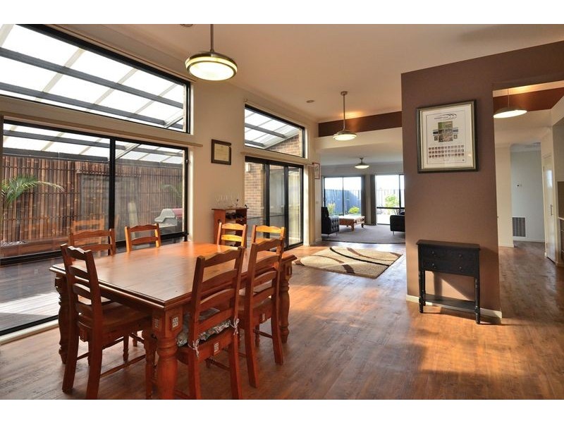 25 Macadamia Street, Doreen VIC 3754