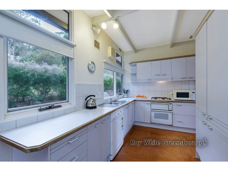 7 Pembroke Street, Greensborough VIC 3088