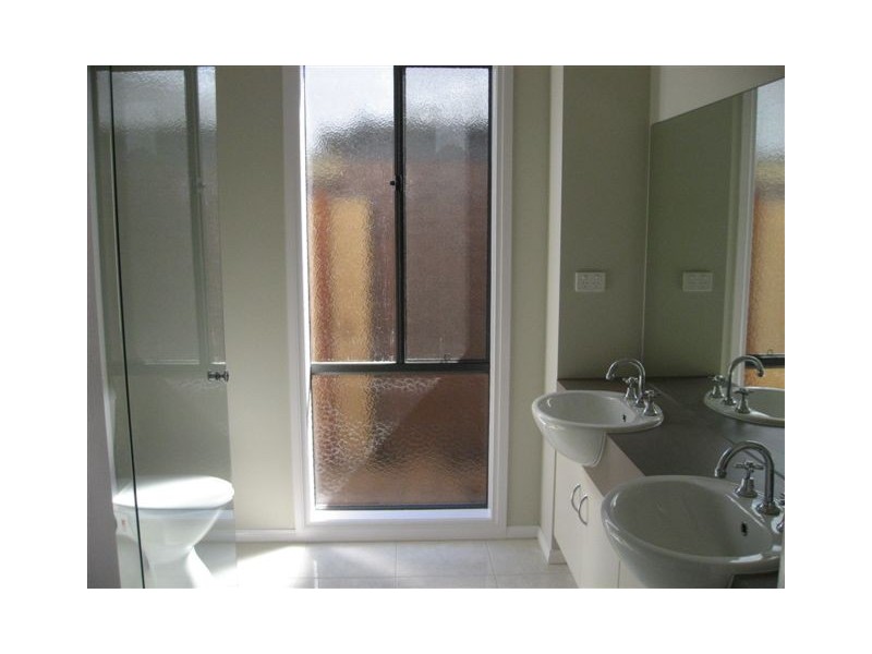 43 Eminence Boulevard, Doreen VIC 3754