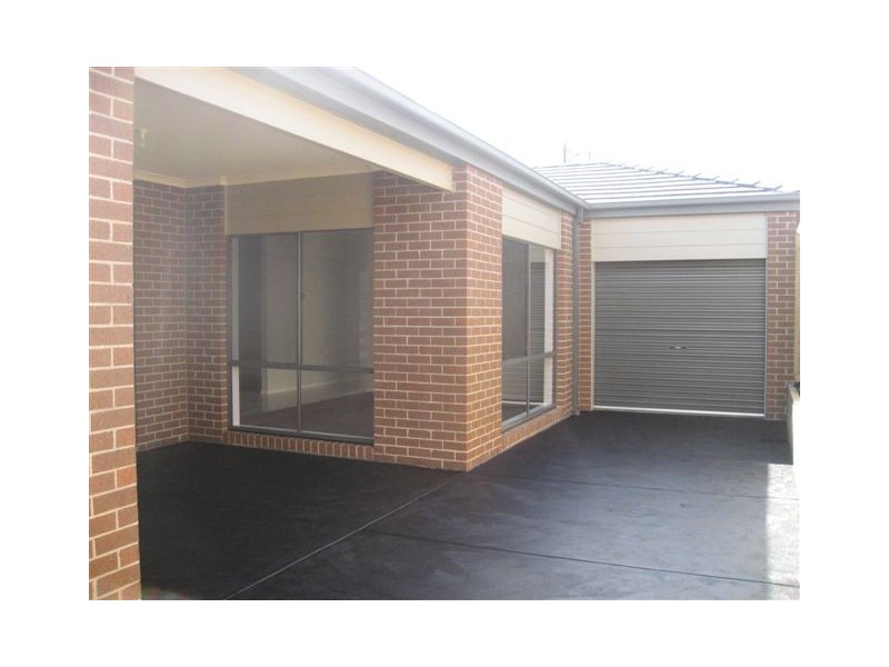 43 Eminence Boulevard, Doreen VIC 3754