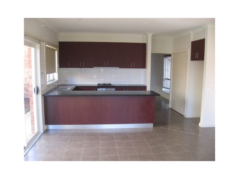 Roxburgh Park VIC 3064