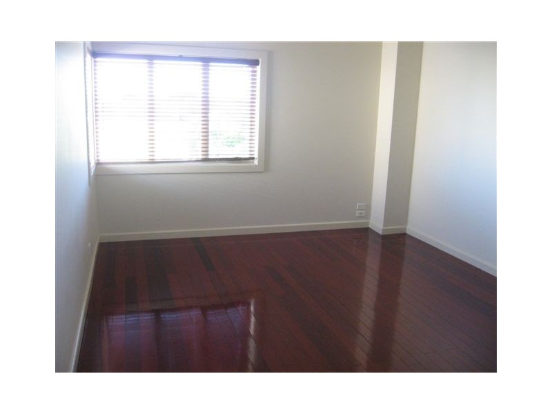 Roxburgh Park VIC 3064
