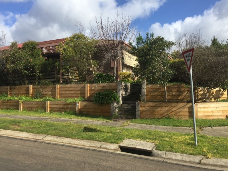 262 Plenty River Drive, Greensborough VIC 3088