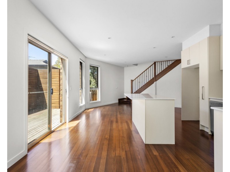2/91 Old Eltham Road, Lower Plenty VIC 3093