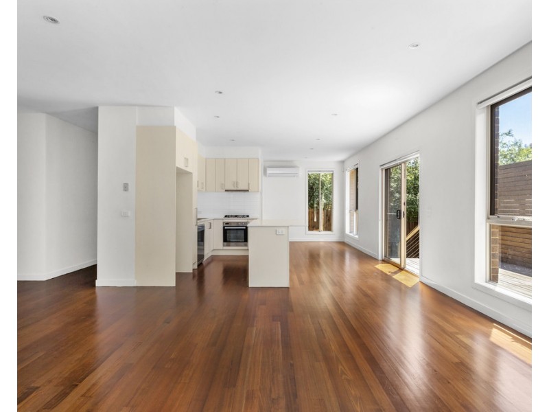 2/91 Old Eltham Road, Lower Plenty VIC 3093