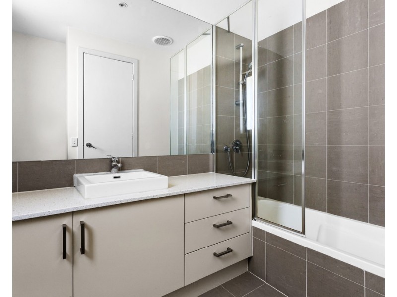 2/91 Old Eltham Road, Lower Plenty VIC 3093