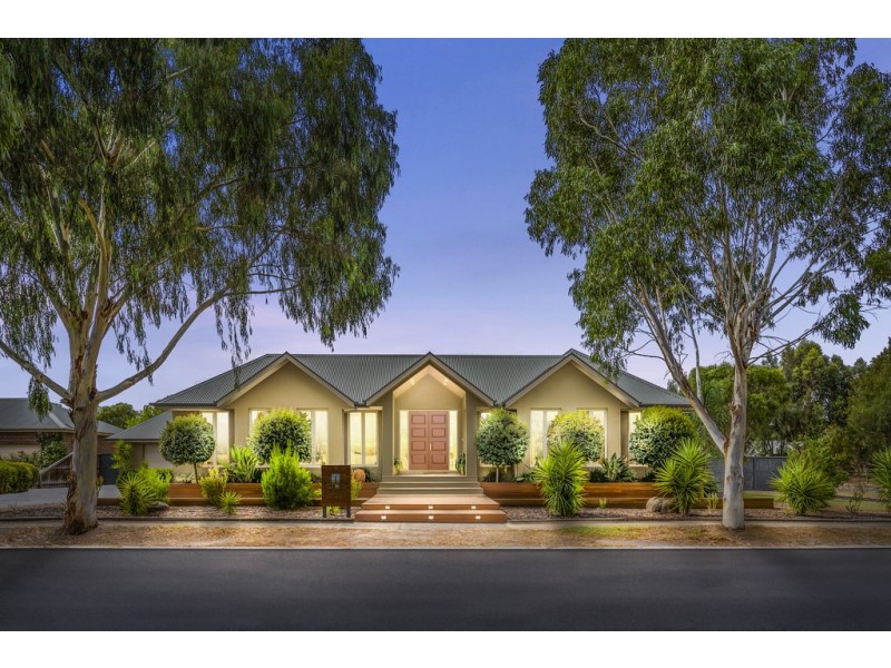 12 Burgan Street, Doreen VIC 3754