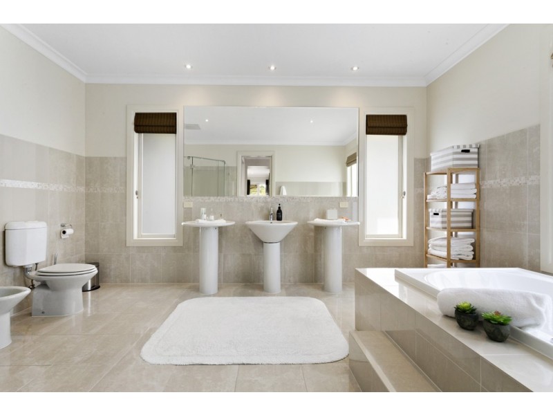 12 Burgan Street, Doreen VIC 3754