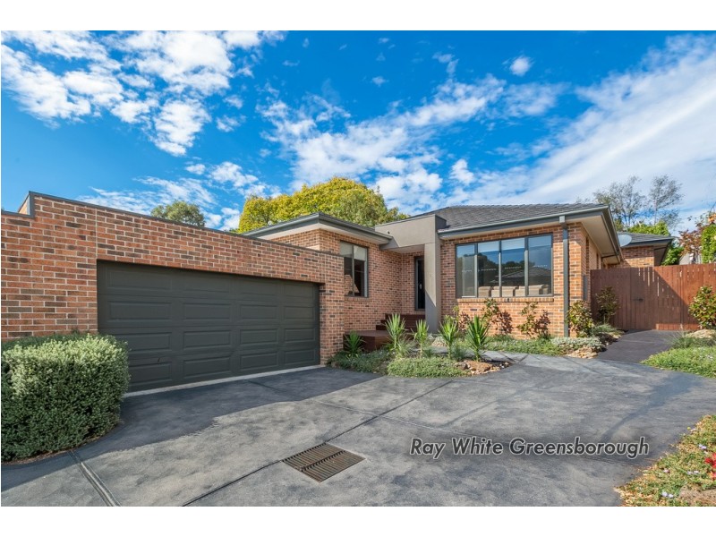 2/220 Nepean Street, Greensborough VIC 3088