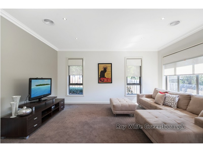 2/220 Nepean Street, Greensborough VIC 3088