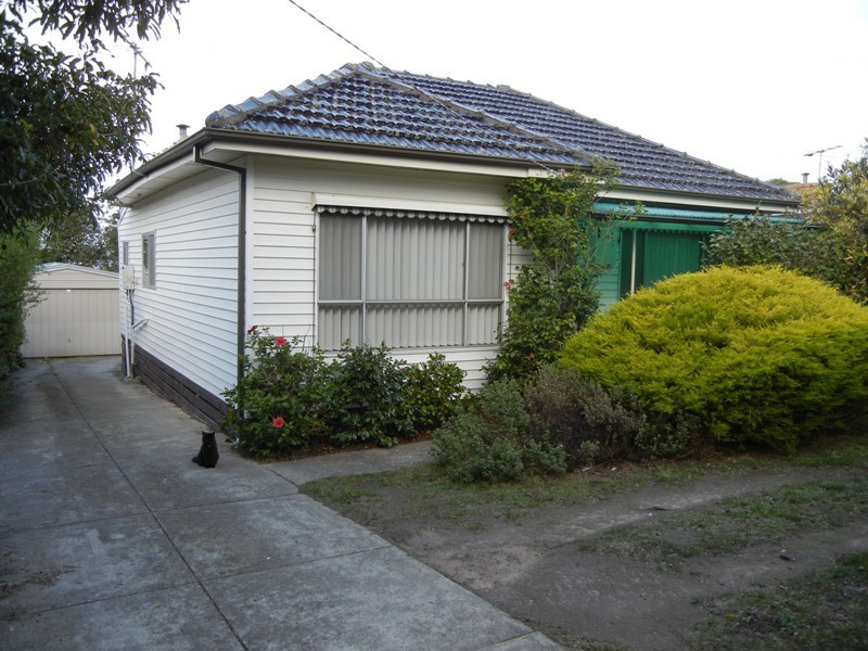 12 High Street, Watsonia VIC 3087