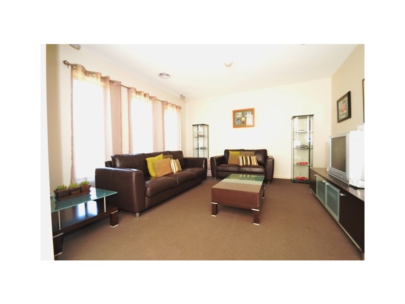 142 Overland Drive, Doreen VIC 3754