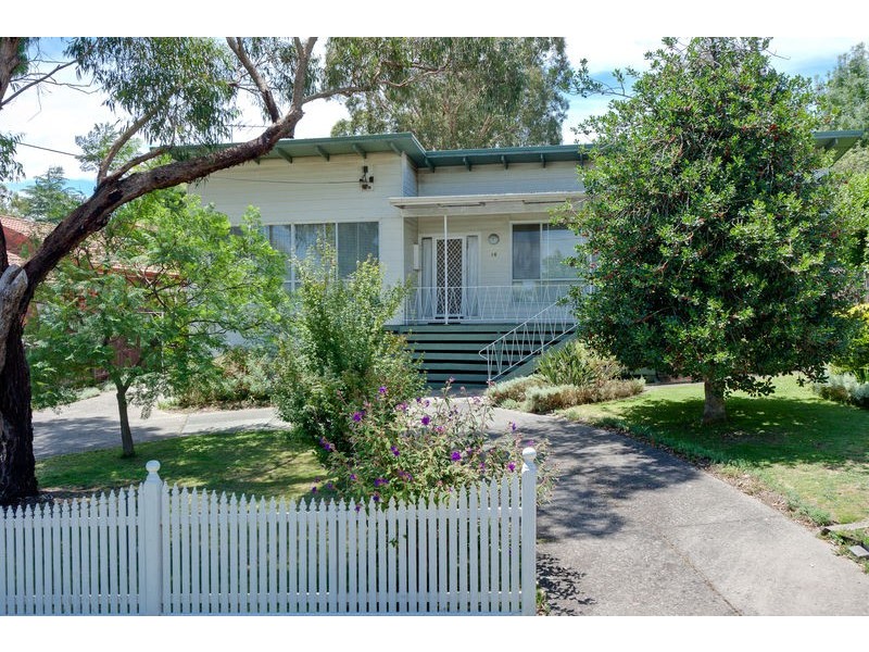 1/16 Railway Road, Briar Hill VIC 3088