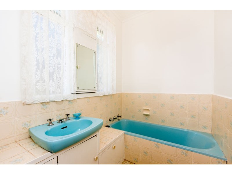 1/16 Railway Road, Briar Hill VIC 3088