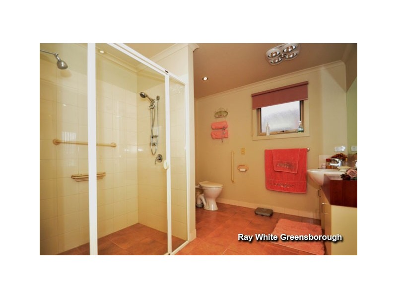 15 Branchilly Drive, Roxburgh Park VIC 3064