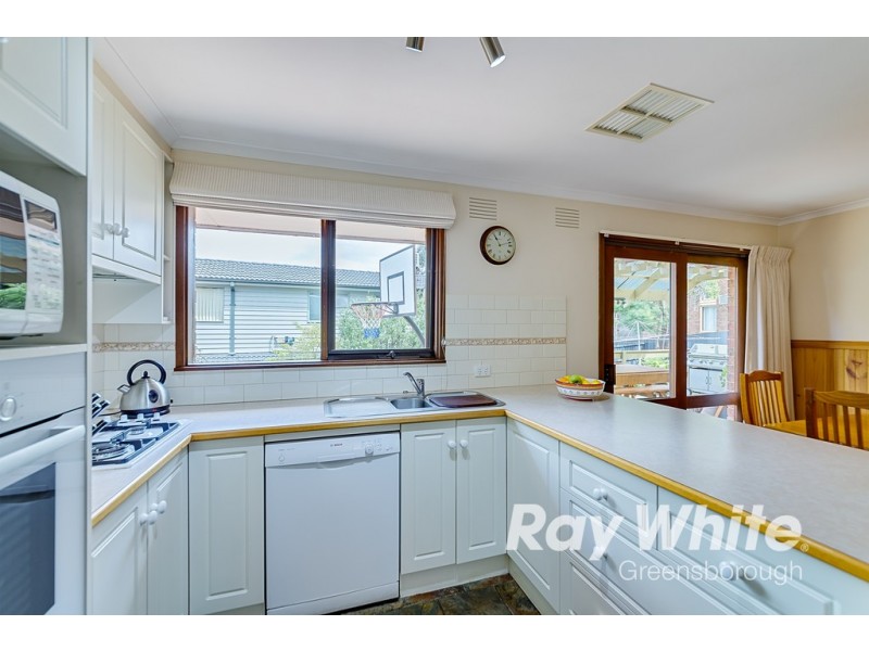 5 Macdhui Avenue, Eltham North VIC 3095