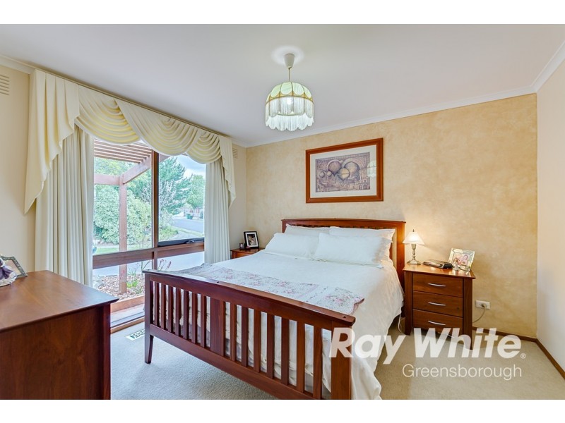 5 Macdhui Avenue, Eltham North VIC 3095