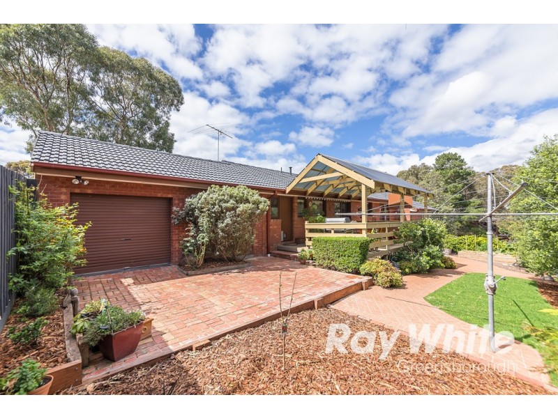 5 Macdhui Avenue, Eltham North VIC 3095